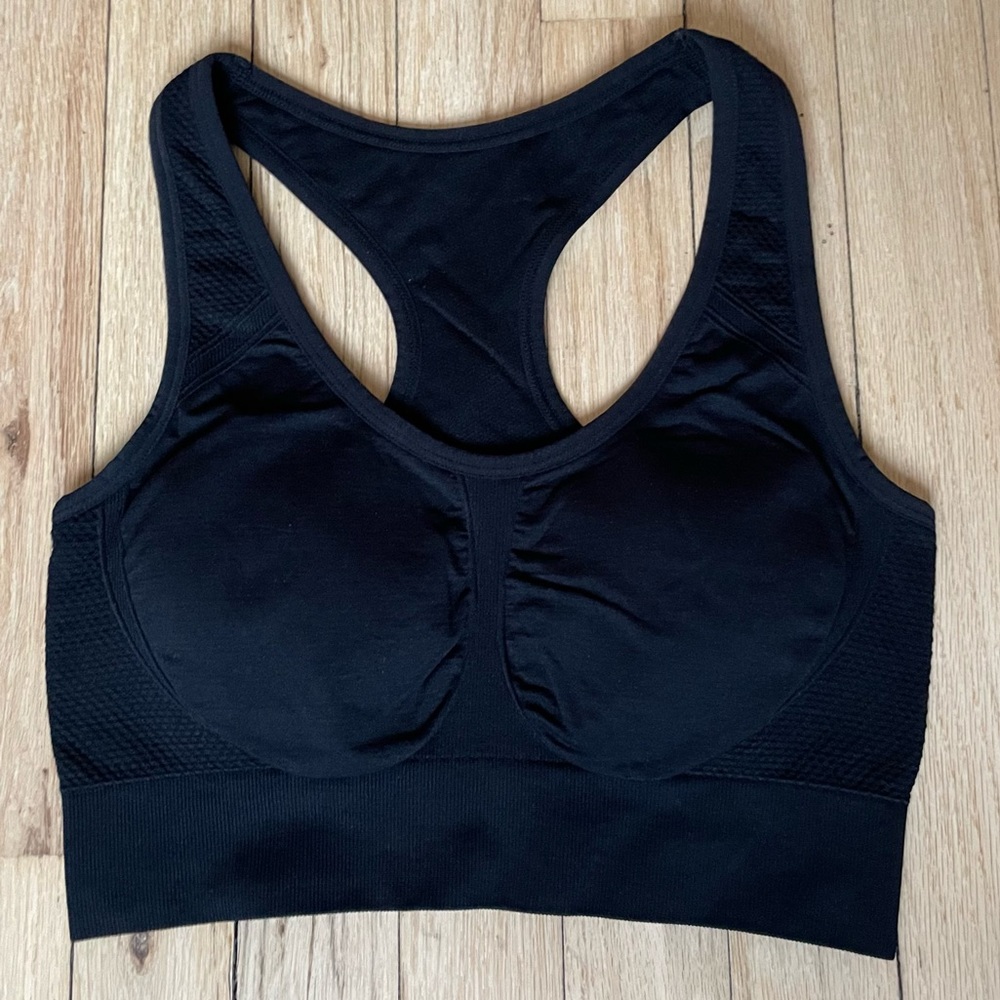 Climawear Scoop Neck Racerback Sports Bra Nwot